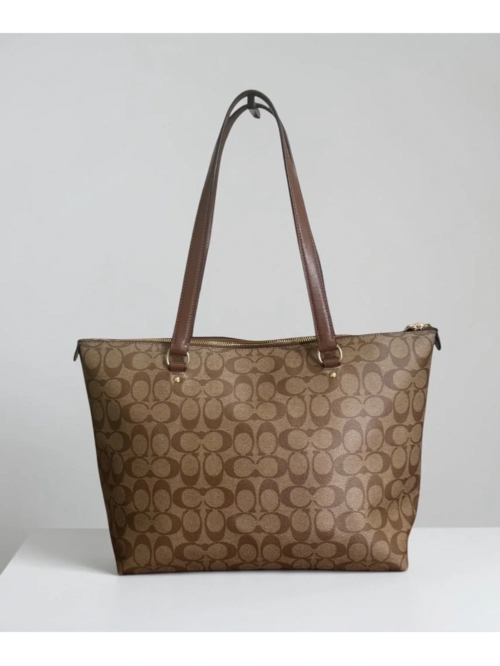 Authentic Coach Gallery Signature Khaki Saddle Tote! RARE! EUC!